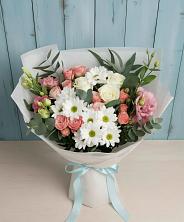 Букет цветов из:  Розы, Лизиантусы и Хризантемы в Сясьстройске