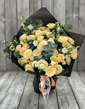 Букет цветов из:  Розы и Лизиантусы #REPLACE_PRED# Сясьстройске
