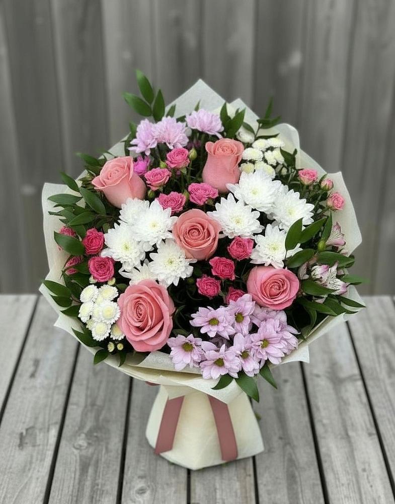 Букет цветов из: Альстромерии, Гвоздики, Розы и Хризантемы в Сясьстройске