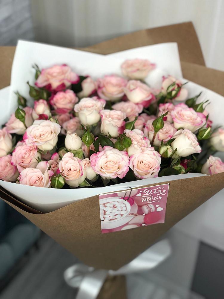 Букет цветов из: Розы в Сясьстройске