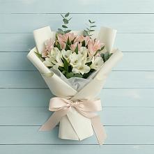 Букет цветов из:  Альстромерии в Сясьстройске