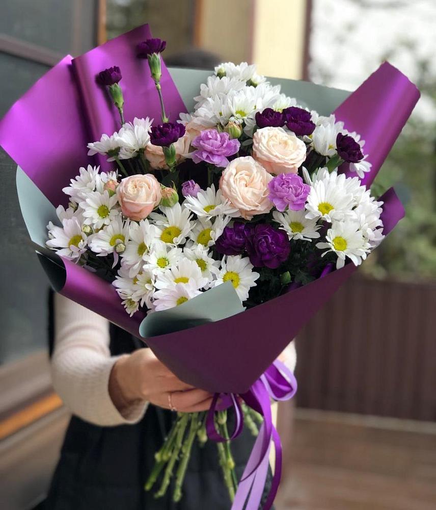 Букет цветов из: Хризантемы, Гвоздики и Розы в Сясьстройске