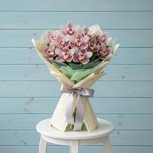 Букет цветов из:  Орхидеи и Розы в Сясьстройске
