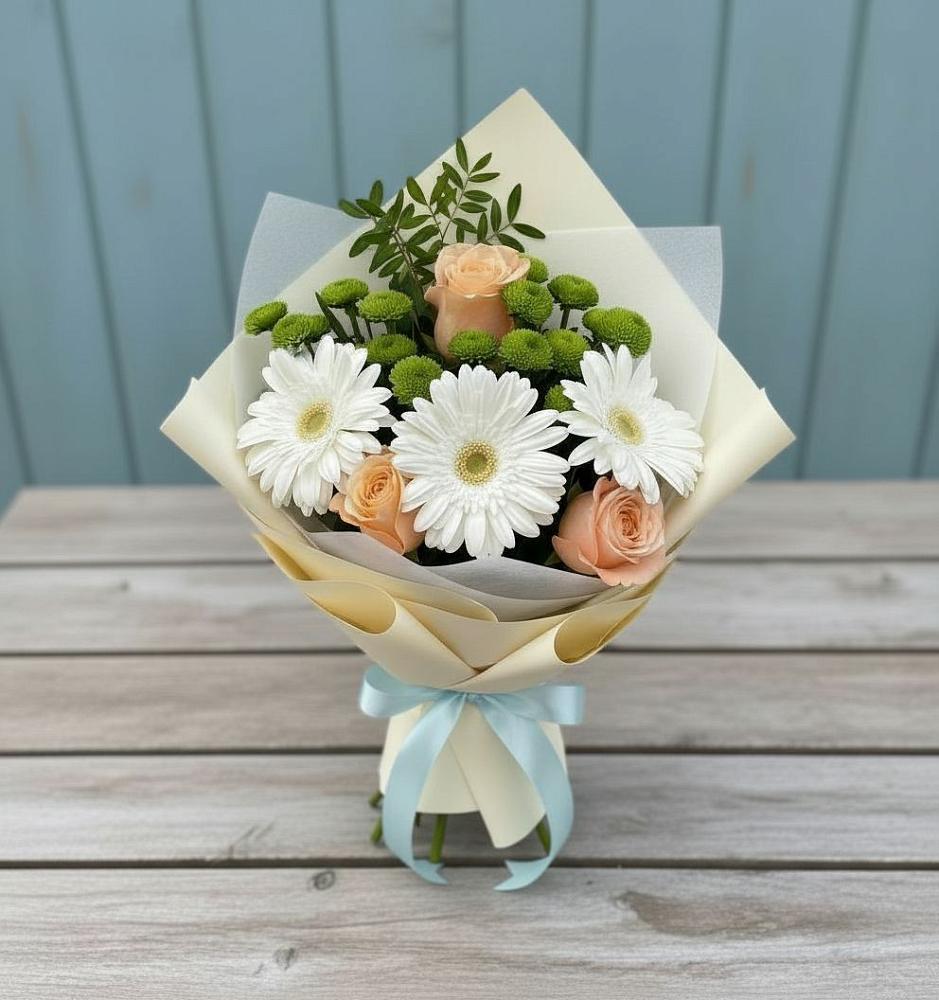 Букет цветов из: Герберы, Розы и Хризантемы в Сясьстройске
