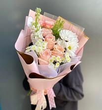 Букет цветов из:  Хризантемы и Розы в Сясьстройске
