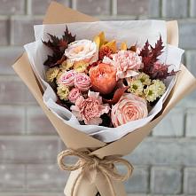 Букет цветов из:  Гвоздики, Хризантемы и Розы в Сясьстройске