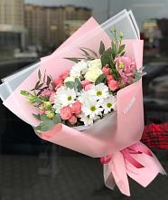 Букет цветов из:  Розы, Лизиантусы и Хризантемы в Сясьстройске