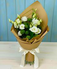 Букет цветов из:  Хризантемы и Лизиантусы #REPLACE_PRED# Сясьстройске