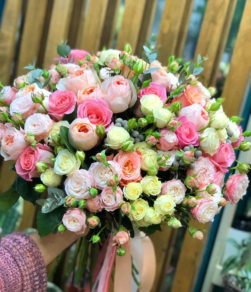 Букет цветов из: Розы в Сясьстройске