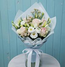 Букет цветов из:  Розы и Лизиантусы #REPLACE_PRED# Сясьстройске