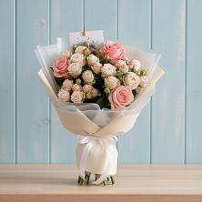 Букет цветов из:  Розы в Сясьстройске