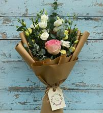 Букет цветов из:  Розы и Лизиантусы #REPLACE_PRED# Сясьстройске