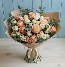 Букет цветов из:  Альстромерии и Розы в Сясьстройске