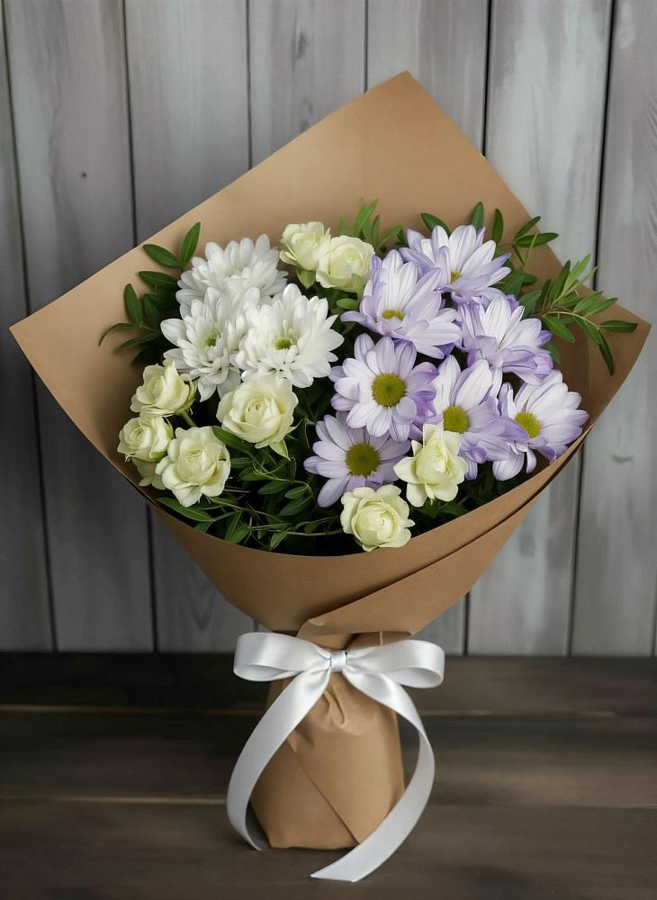 Букет цветов из: Хризантемы и Розы в Сясьстройске